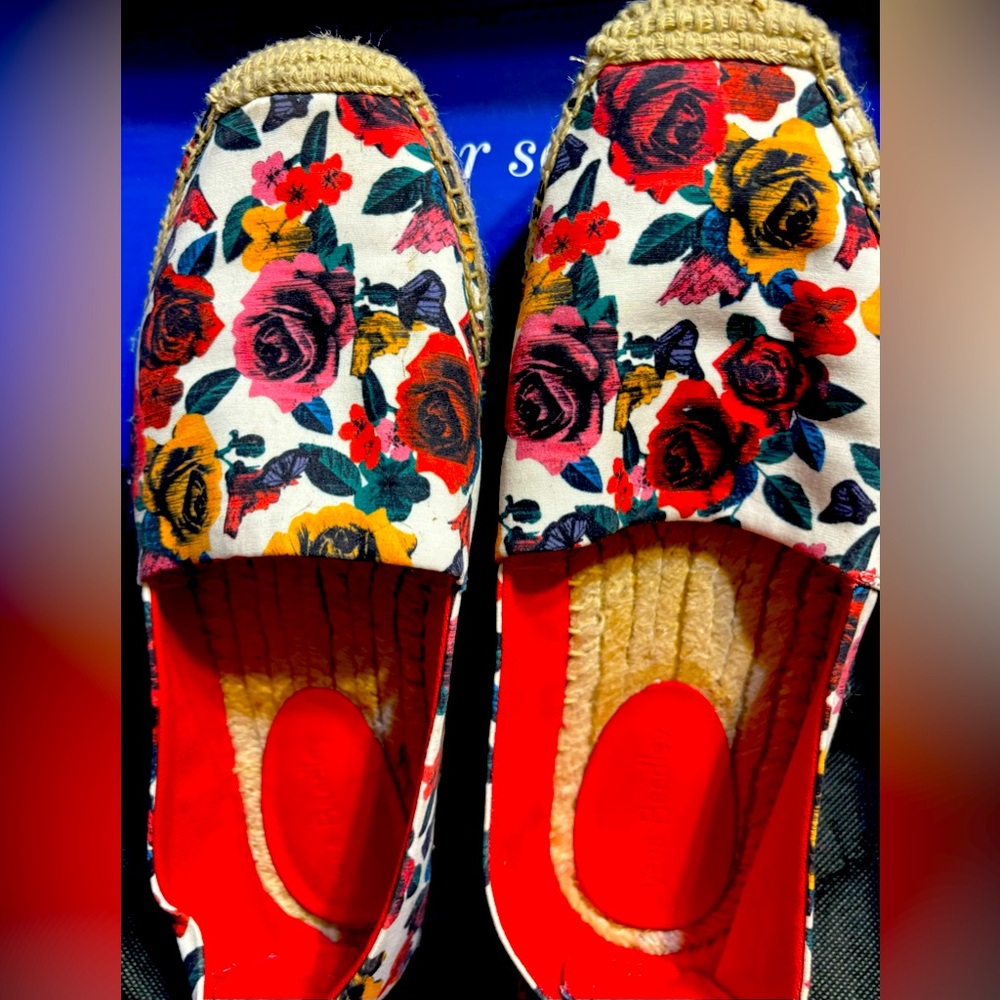 Vera Bradley Havana Rose Espadrille Flats Shoe Laceback White Roses